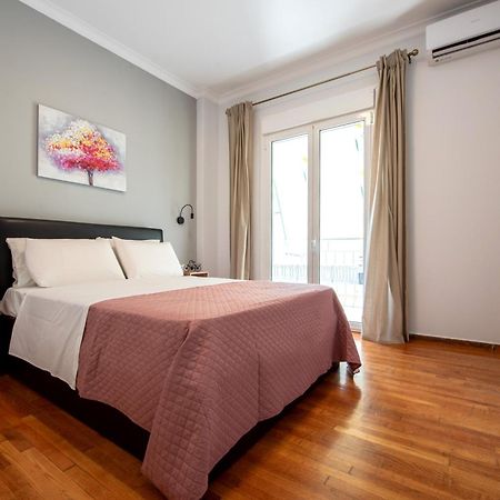 Spacious And Modern One Bedroom Apartment Athena Bagian luar foto