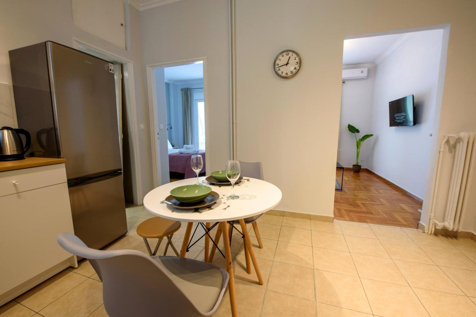 Spacious And Modern One Bedroom Apartment Athena Bagian luar foto