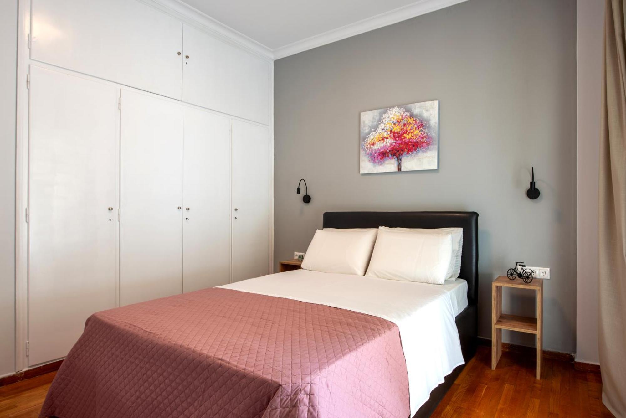 Spacious And Modern One Bedroom Apartment Athena Bagian luar foto